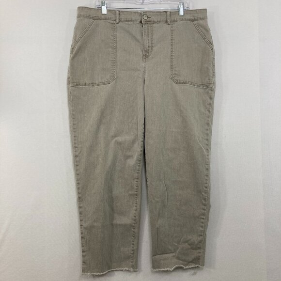 LOGO Lori Goldstein sz 18W Gray Boyfriend Fit Stretch Frayed Hem Cropped Jeans - Picture 1 of 10